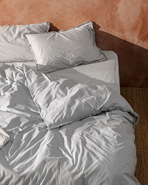 Sona Double Tassel Duvet Cover Set - 1