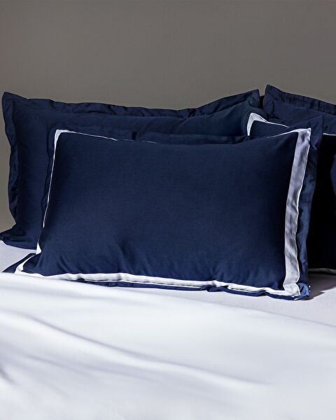 Jeanne Family Size Bordered Satin Duvet Cover Set - Navy Blue/White - 1
