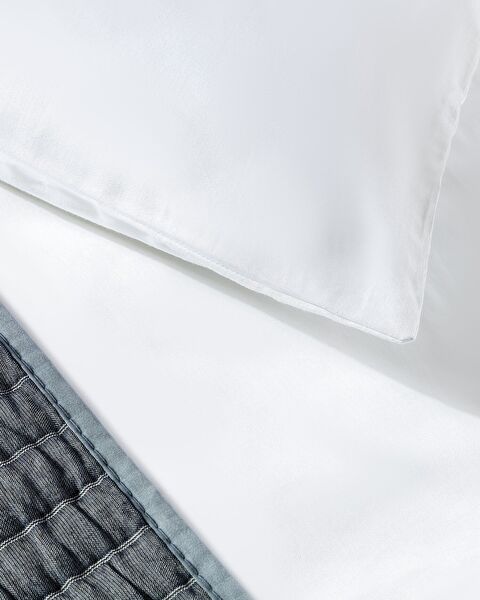 Jeanne Family Size Bordered Satin Duvet Cover Set - Navy Blue/White - 4