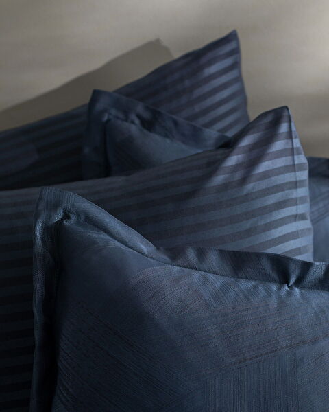 مجموعة غطاء لحاف عائلة  - جاكار ساتين - 4