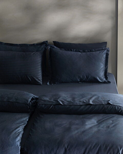 مجموعة غطاء لحاف عائلة  - جاكار ساتين - 1