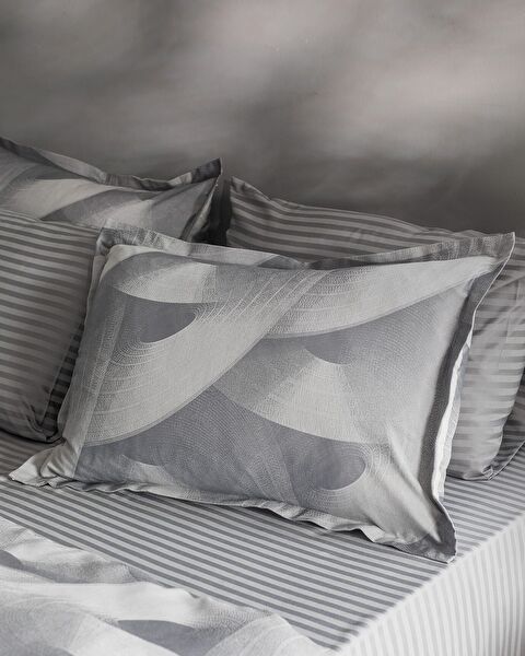 طقم غطاء لحاف جاكار ساتان مقاس عائلي من أورلي - 3