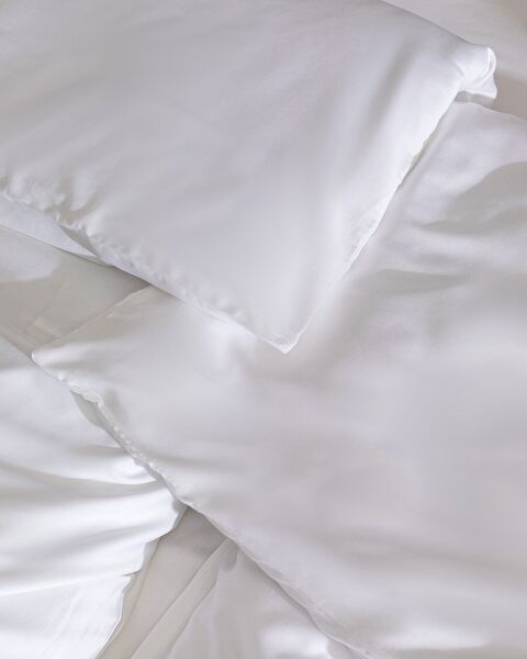 مجموعة غطاء لحاف من الساتان الخيزران مقاس عائلي من كلاريت - 5