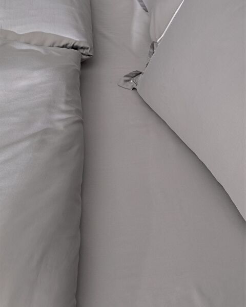 Clarette Family Size Bamboo Satin Duvet Cover Set - 4