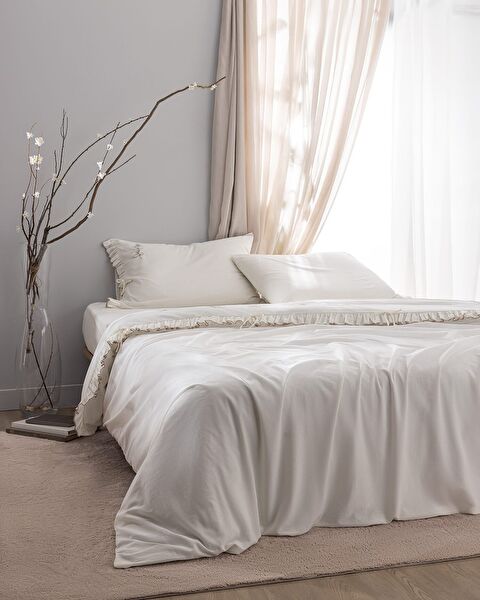 طقم غطاء لحاف مكشكش مقاس عائلي من بيرلاين - 0