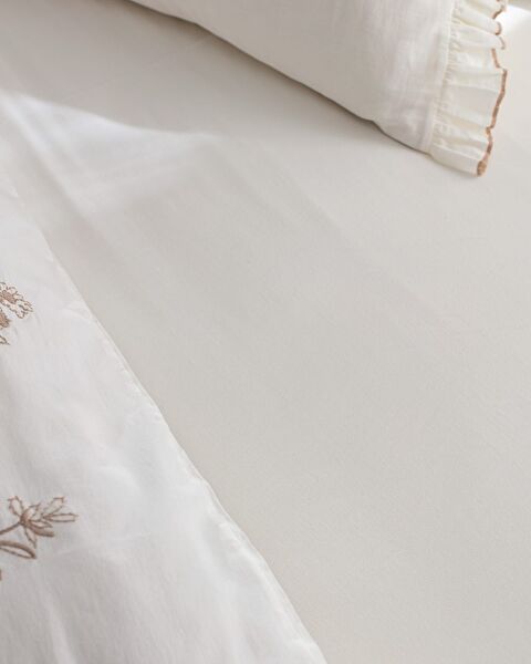 طقم غطاء لحاف مكشكش مقاس عائلي من بيرلاين - 4