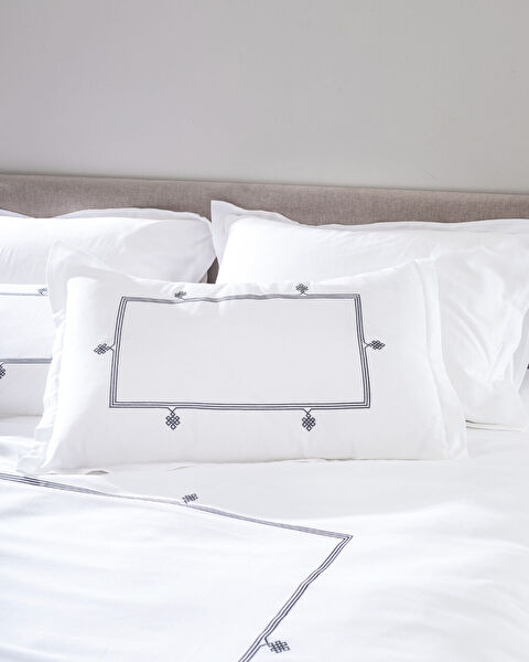 Lilas King Size Embroidered Duvet Cover Set - Satin - 2