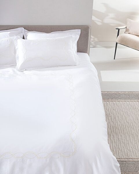 Marguerite King-Size-Bettbezug-Set mit Stickerei – Satin - 1