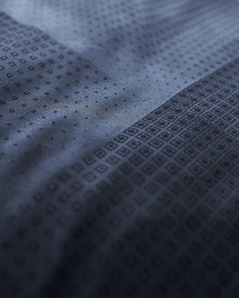 Ensemble de housse de couette en satin jacquard pour lit king size Diyon - 4