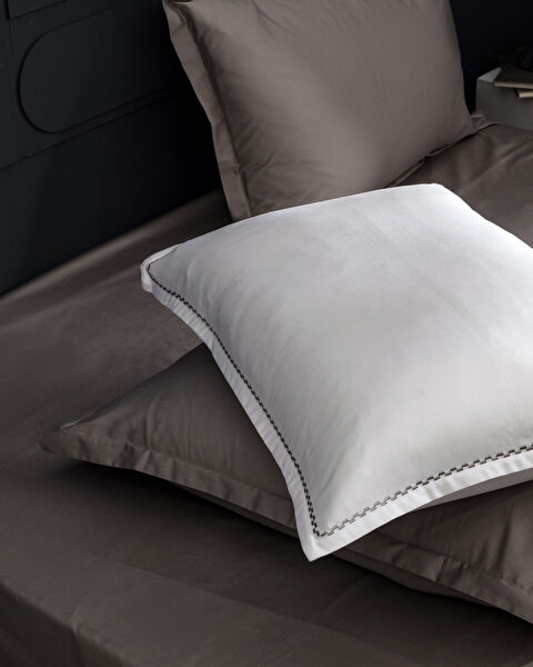 Laila King Size 100% Cotton Embroidered Satin Duvet Cover Set - White - 5