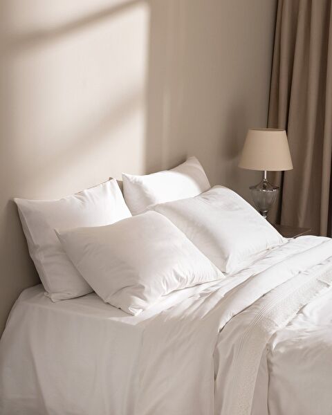 Magou Kingsize 100% katoenen geborduurde satijnen dekbedovertrekset - Wit - 1