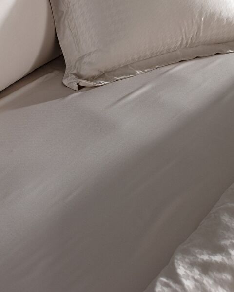 طقم غطاء لحاف من الساتان الخيزران مقاس كينغ من لون لون - 4