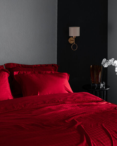 Lune King Size Bamboo Satin Duvet Cover Set - Red - 1