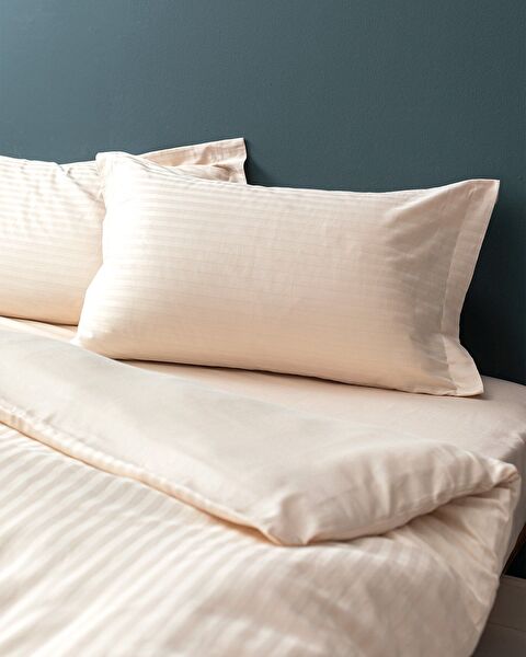 Elicia Kıng Sıze Strıped Satın Duvet Cover Set - 1