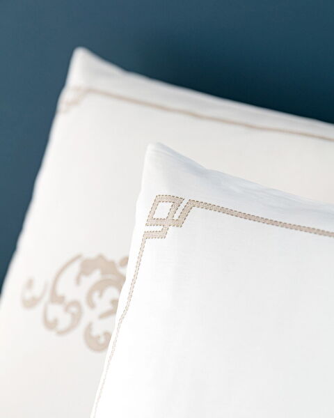 Gene Family Size Duvet Cover Set - Beige - 1