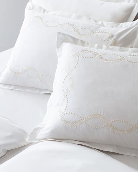 Marguerite Family Size Embroidered Satin Duvet Cover Set - Ecru - 3