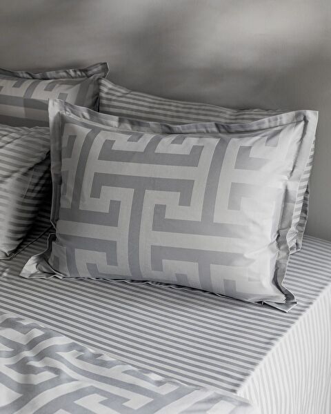 طقم غطاء لحاف من الساتان الجاكار مقاس عائلي من Belda - 2