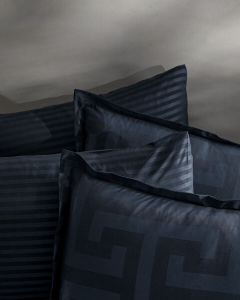 طقم غطاء لحاف من الساتان الجاكار مقاس عائلي من Belda - 4