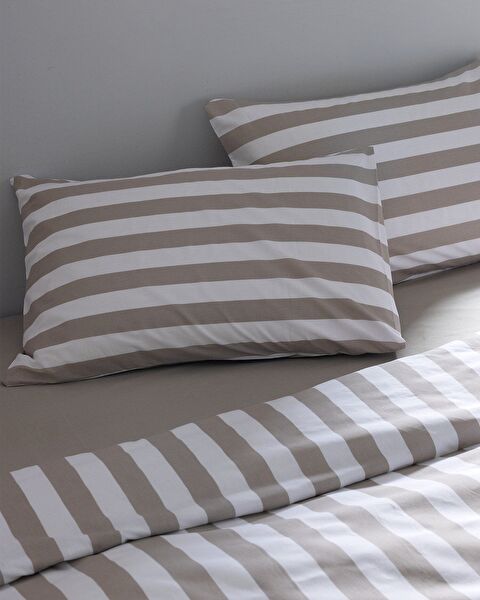 مجموعة غطاء لحاف مطبوع من أفينيون رانفورس - 2