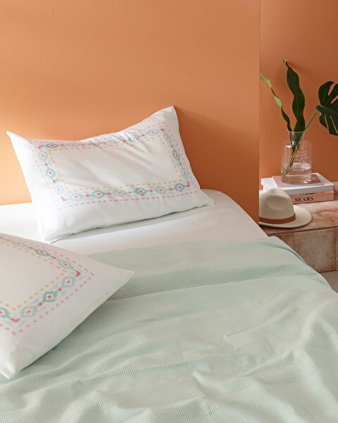 Mathilda Double Carded Plain Coverlet Set - 2