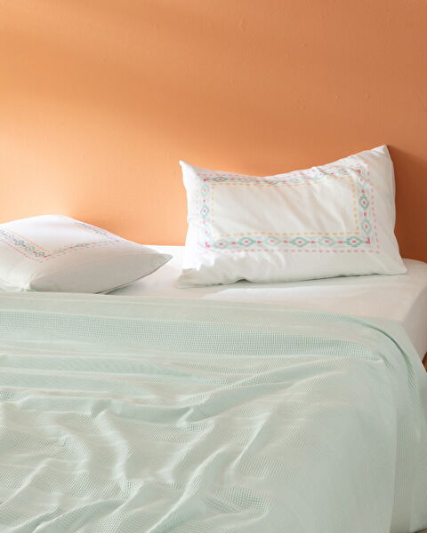 Mathilda King Size Carded Plain Coverlet Set - 1