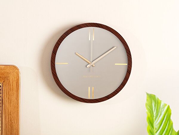 ساعة ديلايل - 1