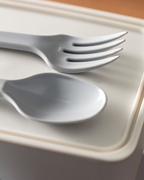 Bonnie Lunch Box with Spoon - 2