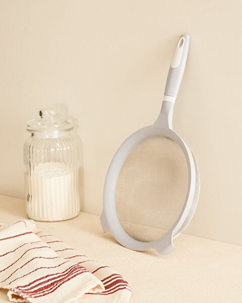 Delphine Strainer With Handle 22cm - 0