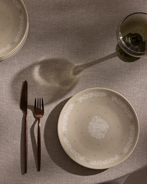 Brigitte 6 Piece Cake Plate Set - 2