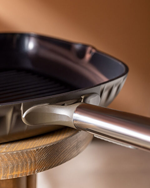 فريا جريل بان - 1