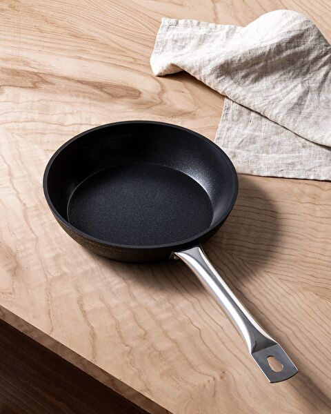 Poêle Noir Titanium - Noire - 20 cm - 0