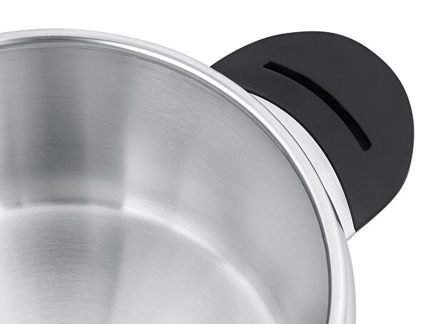 Clarita Pressure Cooker 7LT - 4