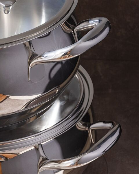 Vera 8 Piece Cookware Set - 2