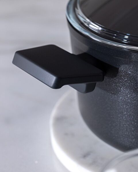 Titanium Profesional Deep Pot 22cm - 2