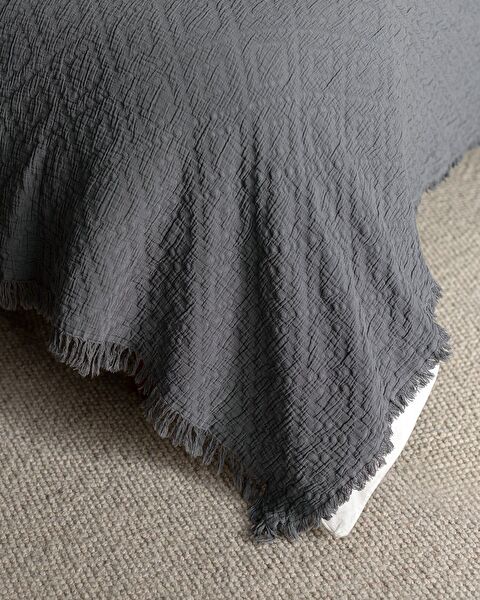 Vue Double Bedspread - Luxury Collection - 1