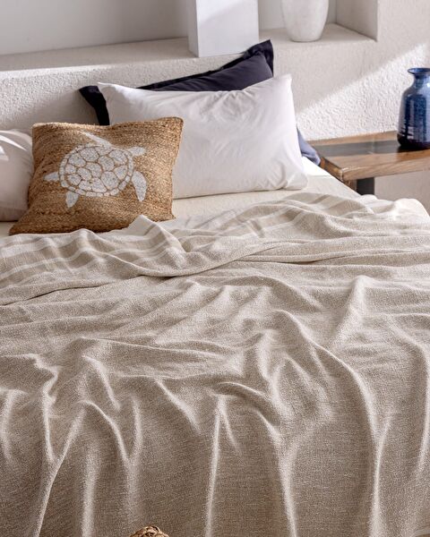 Castillones Double Size Bedspread - 1