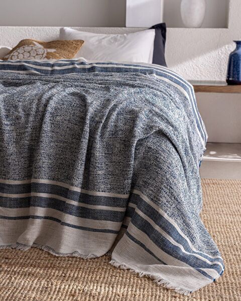 Castillones Double Size Bedspread - 2
