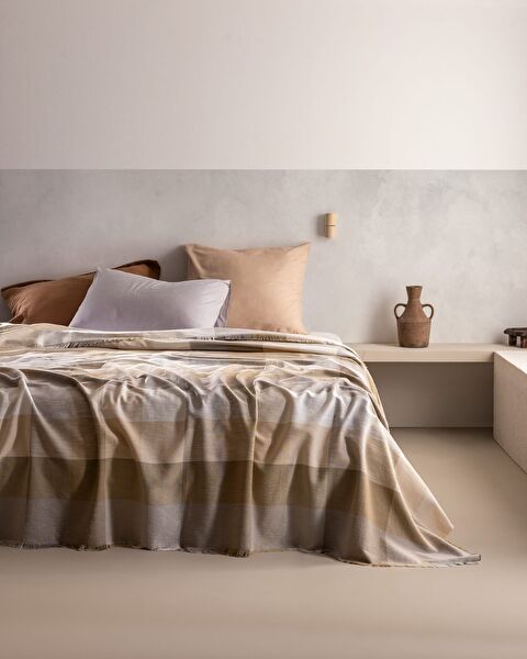 Grignols Double Size Bedspread - 0