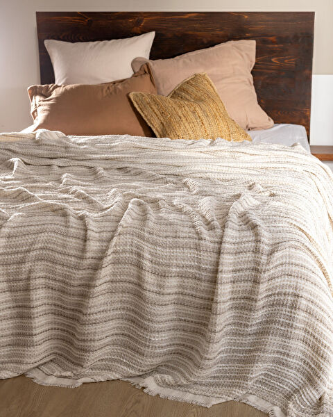 Marinos Double Size Bedspread - 1