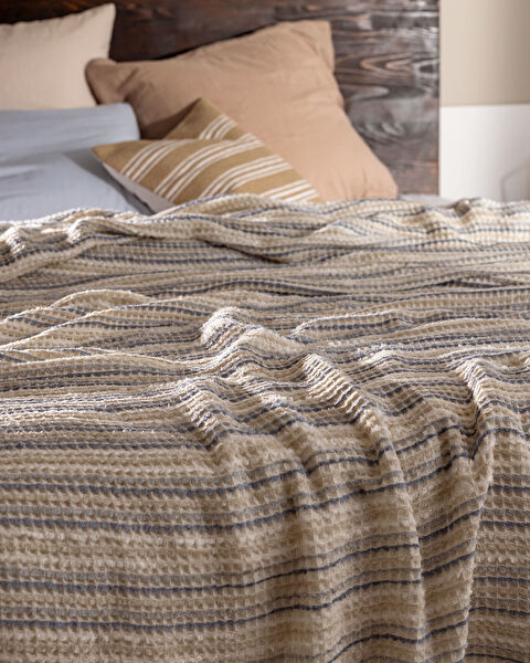 Marinos Double Size Bedspread - 4