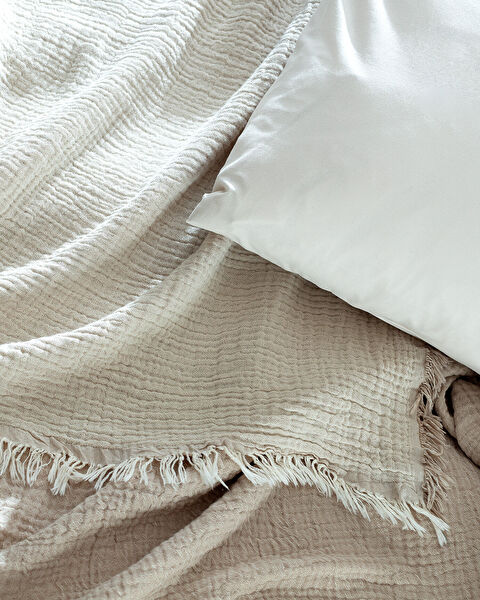 Florinda King Size Bedspread - 1