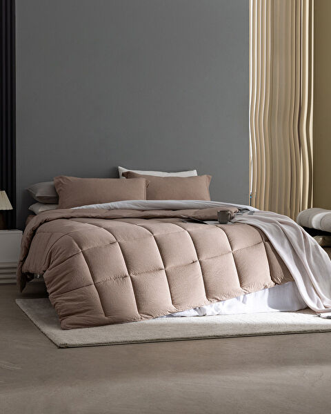 Meleni Comforter Set - 0