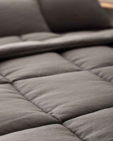 Mona Comforter Set - 3