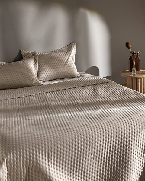 Arles Single Satin Bedspread - Stone - 1