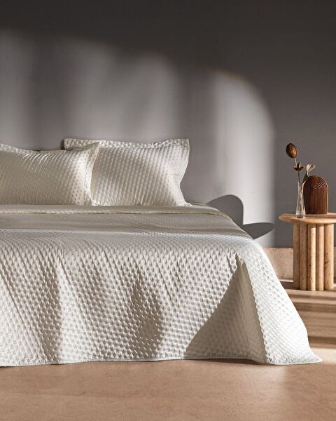 Arles Single Satin Bedspread - Ecru - 0