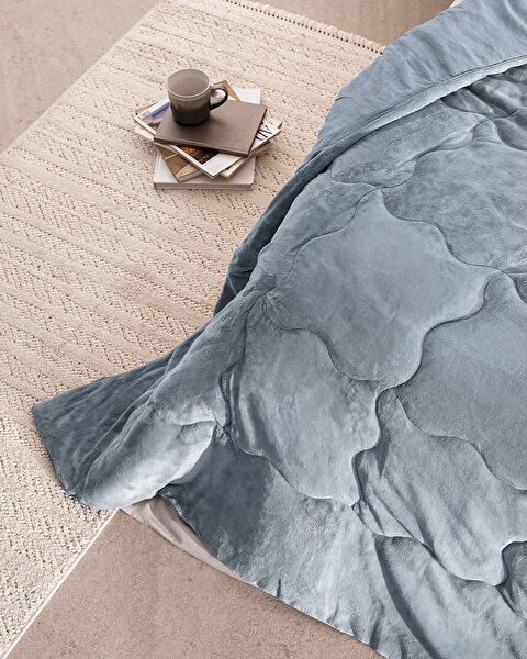 Kaira Comforter Set - 3