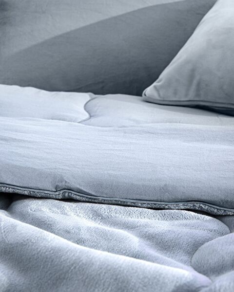 Kaira Comforter Set - 0