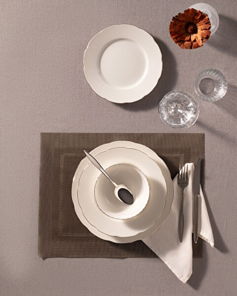 Amabella 24 Piece Dinner Set for 6 People - Gold/Platinum - 1