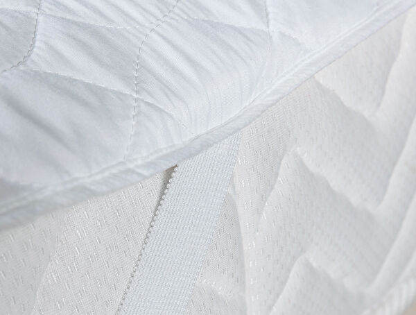 Eleta Quilted Corner Elastic King Size Bed Mattress - 1