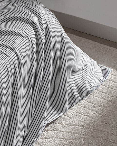 Leal Printed Satin Duvet Cover Set - 5